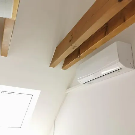V Centre Mesta Διαμέρισμα *