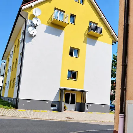 Moderný V Srdci Dolného Kubína Appartamento